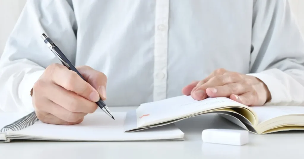 独学で自動車整備士資格を取得する8つの方法｜教材の選び方から効率的な学習計画の立て方を解説