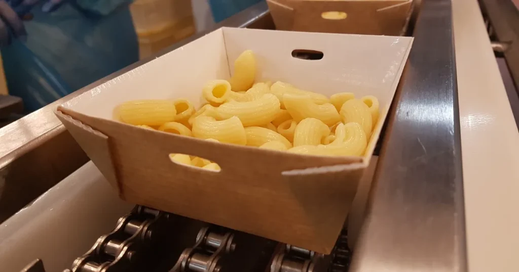 食品メーカー 就職で知っておきたい職種別仕事内容を紹介する製造工程の画像